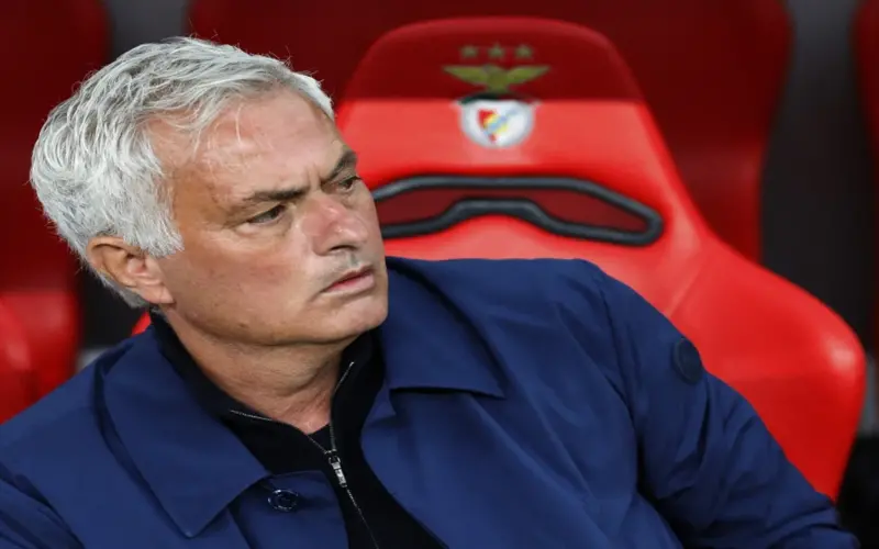 مورينيو يقترب من العودة الى ريال مدريد بصفقة ضخمة :: الوقائع الإخبارية